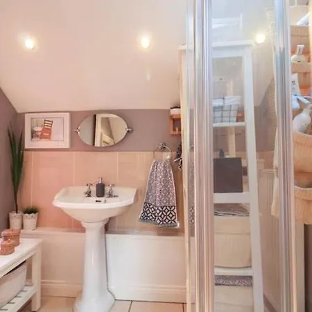 Charming Townhouse In Dublin's Most Vibrant Area Dublin