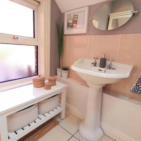 Charming Townhouse In Dublin's Most Vibrant Area *