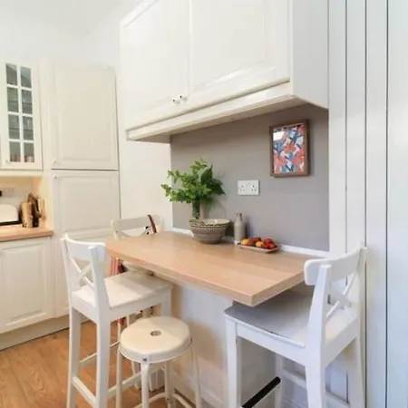 Charming Townhouse In Dublin's Most Vibrant Area