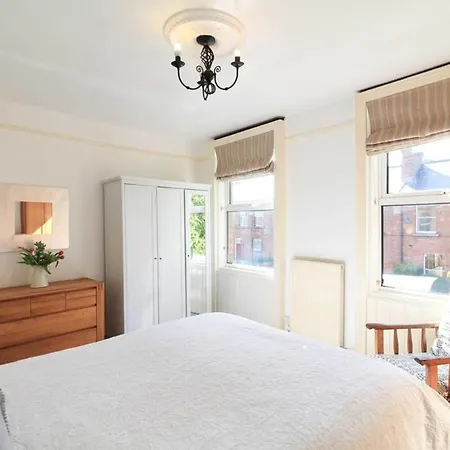 Charming Townhouse In Dublin's Most Vibrant Area *